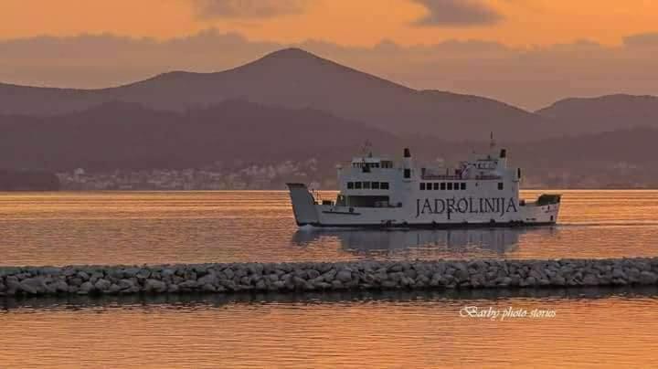 Vila Kuca Za Odmor Marina Sutomiscica Exteriér fotografie