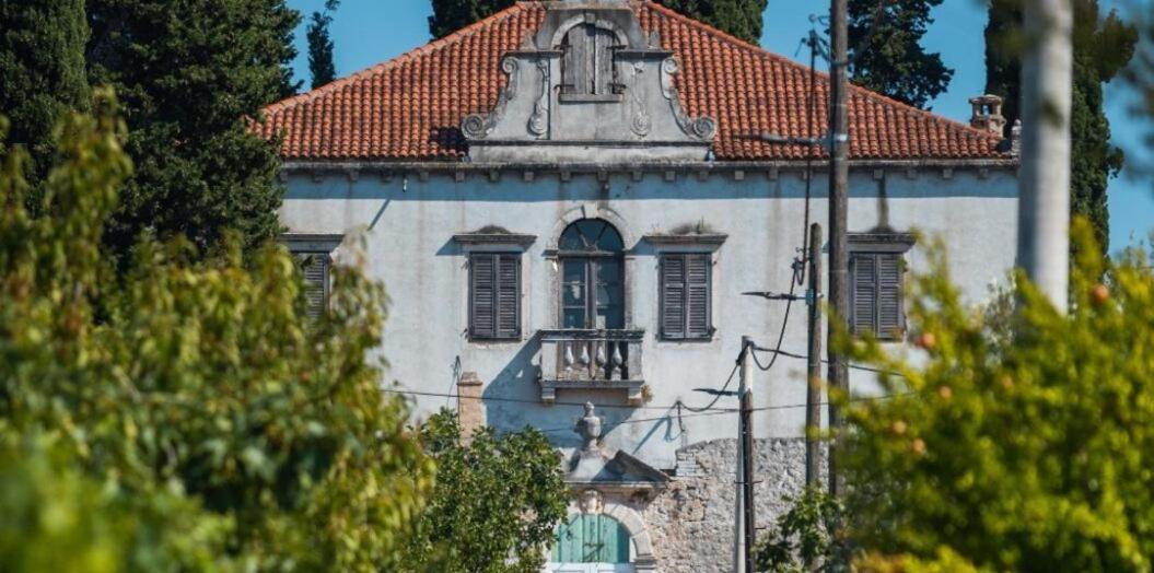 Vila Kuca Za Odmor Marina Sutomiscica Exteriér fotografie