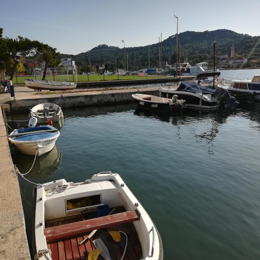 Vila Kuca Za Odmor Marina Sutomiscica Exteriér fotografie